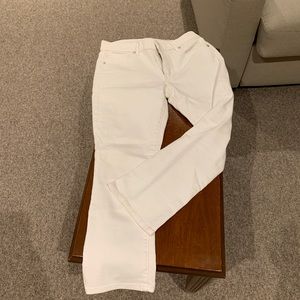 Loft white jeans - modern kick crop - size 28/6